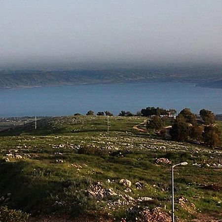A Window To Kinneret Safed Exterior foto